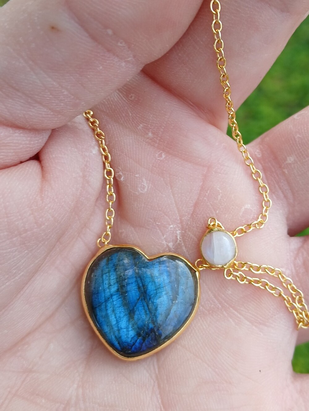 New Heart Shaped Labradorite & Rainbow Moonstone Gold Plated Necklace.